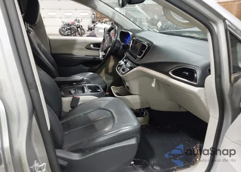 2019 Chrysler Pacifica Touring L из США, поврежденный, VIN 2C4RC1BG2KR507747